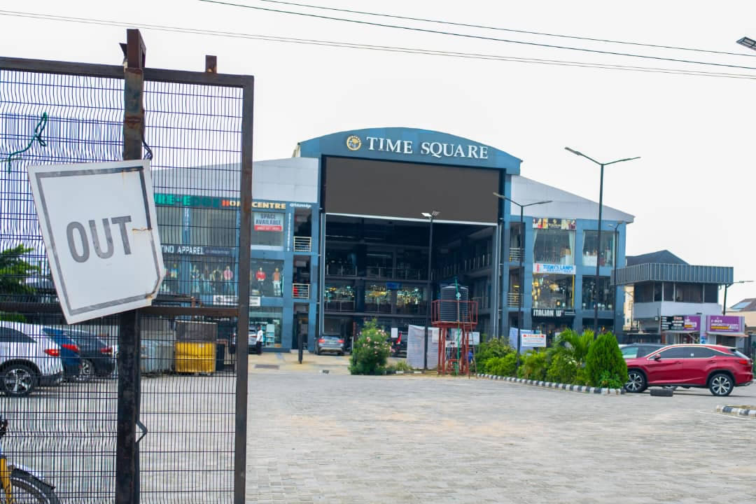 Time Square Mall open air plaza
